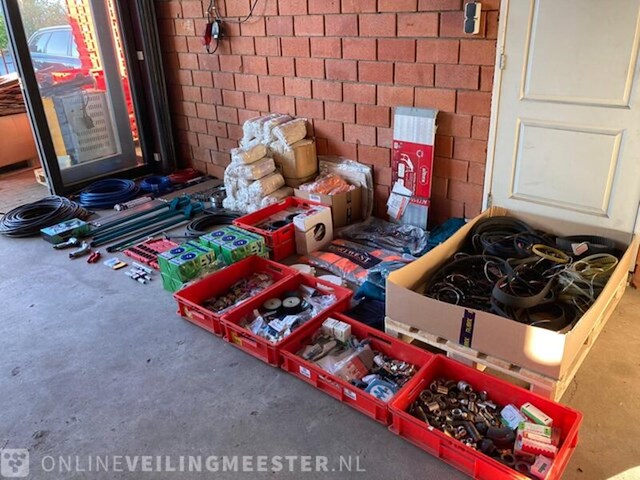 Partij diverse handelsgoederen - afbeelding 8 van  21