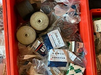 Partij diverse handelsgoederen - afbeelding 18 van  21