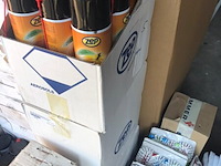 Partij diverse handelsgoederen - afbeelding 12 van  17
