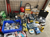 Partij diverse handelsgoederen - afbeelding 2 van  7