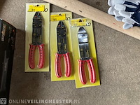 Partij diverse handelsgoederen - afbeelding 22 van  24