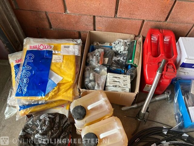 Partij diverse handelsgoederen - afbeelding 6 van  12