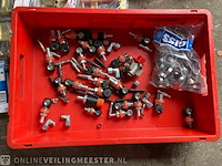 Partij diverse handelsgoederen - afbeelding 11 van  20