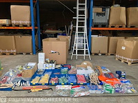 Partij diverse handelsgoederen - afbeelding 1 van  1