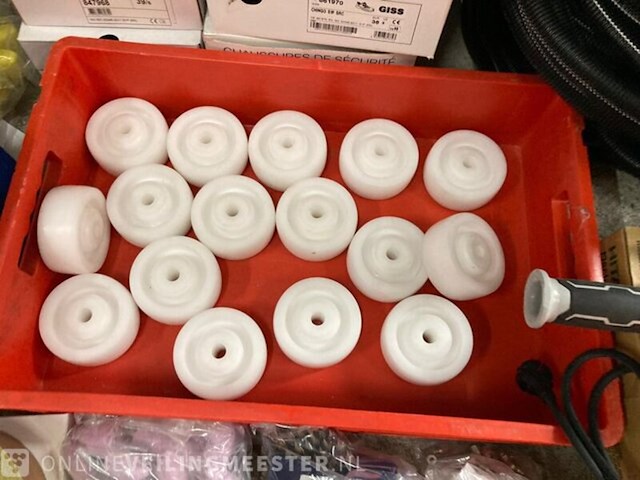 Partij diverse handelsgoederen - afbeelding 20 van  20