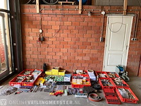 Partij diverse handelsgoederen - afbeelding 1 van  25