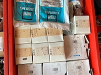 Partij diverse handelsgoederen - afbeelding 14 van  25