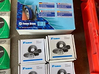 Partij diverse handelsgoederen - afbeelding 19 van  25