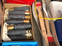 Partij diverse handelsgoederen - afbeelding 15 van  19