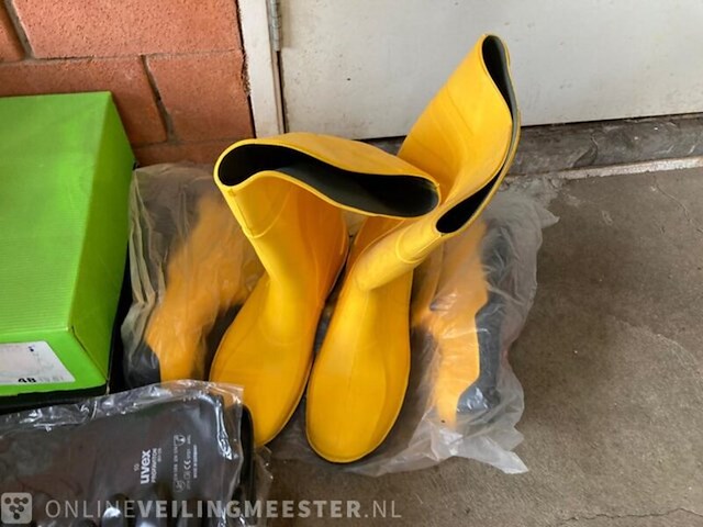 Partij diverse handelsgoederen - afbeelding 12 van  13