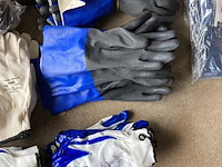 Partij diverse handelsgoederen - afbeelding 13 van  25
