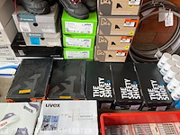 Partij diverse handelsgoederen - afbeelding 18 van  25