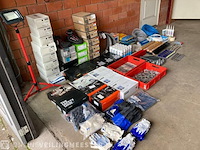 Partij diverse handelsgoederen - afbeelding 12 van  25