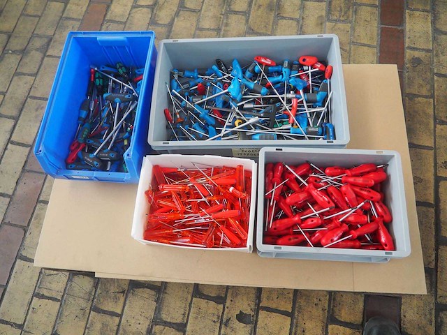 Partij diverse handgereedschappen - afbeelding 1 van  6