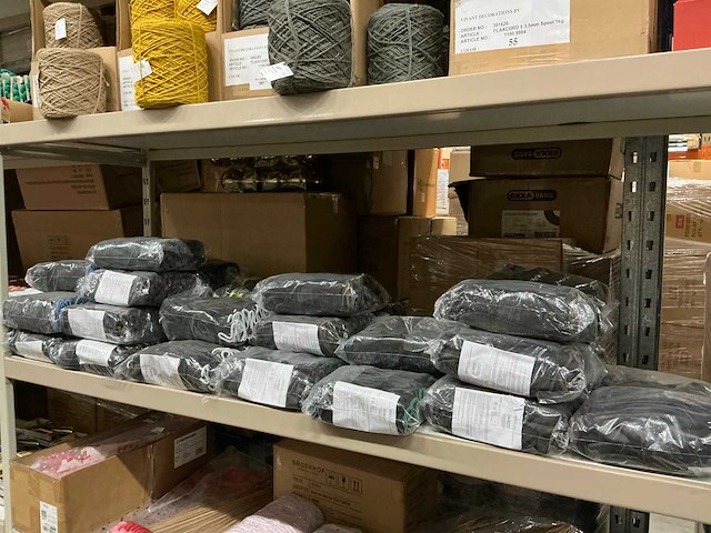 Partij diverse handschoenen (480x) - afbeelding 1 van  14