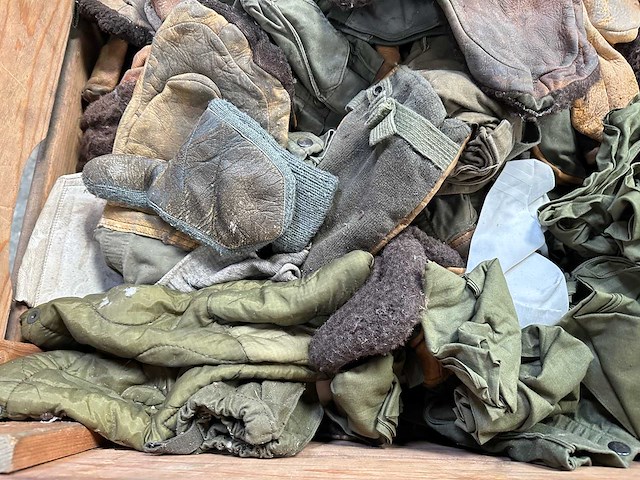 Partij diverse handschoenen - afbeelding 4 van  5