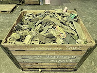 Partij diverse handschoenen - afbeelding 1 van  3