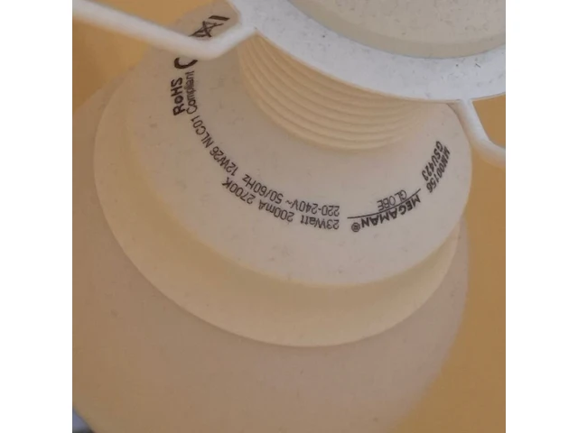 Partij diverse hanglampen en lampenkappen, o.a lnd design - afbeelding 4 van  10