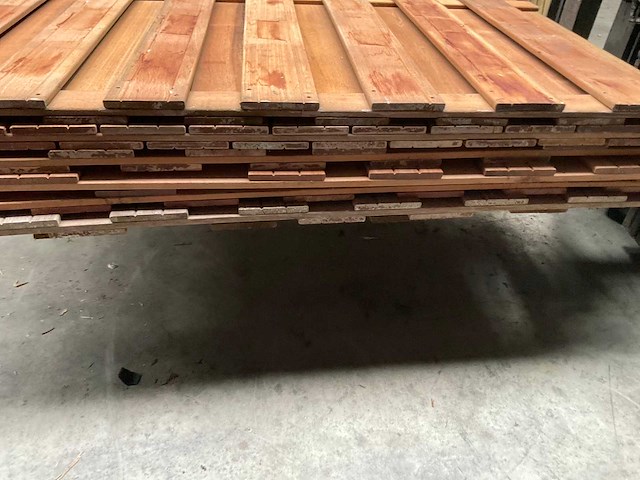 Partij diverse hardhout tuinschermen 180x180 cm - afbeelding 6 van  13