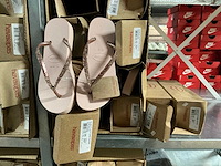 Partij diverse havaianas slippers (236x) - afbeelding 17 van  24