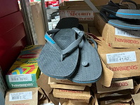Partij diverse havaianas slippers (236x) - afbeelding 21 van  24