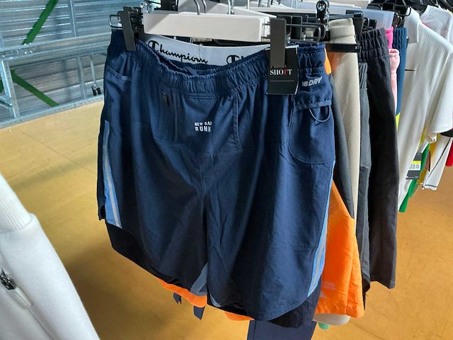 Partij diverse heren shorts o.a champion/nike/adidas etc (30x) - afbeelding 13 van  13