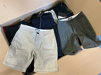 Partij diverse heren shorts o.a guess/lyle&scott/airforce (55x) - afbeelding 3 van  13