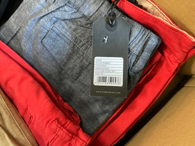 Partij diverse heren shorts o.a guess/lyle&scott/airforce (55x) - afbeelding 7 van  13