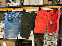 Partij diverse heren shorts o.a guess/lyle&scott/airforce (55x) - afbeelding 9 van  13