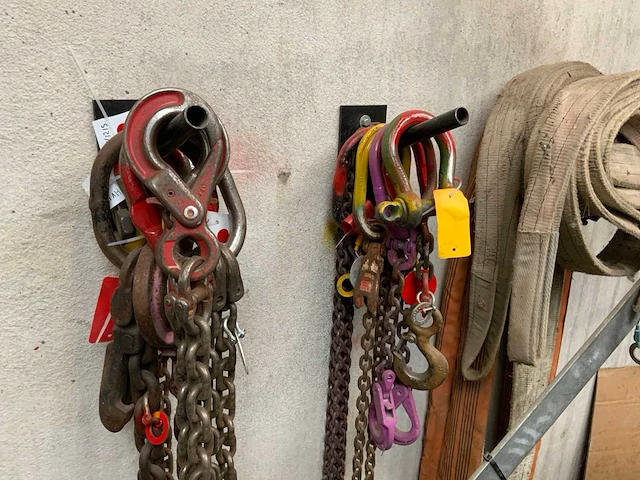 Partij diverse hijsbanden en -kettingen - afbeelding 3 van  6