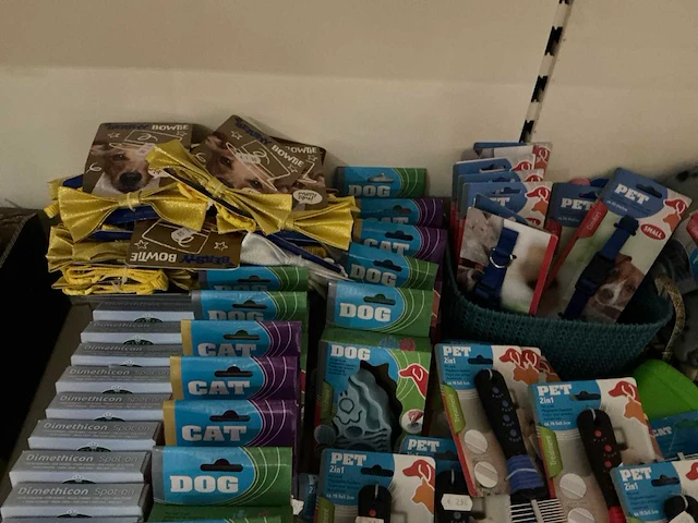 Partij diverse honden benodigdheden (123x) - afbeelding 2 van  6
