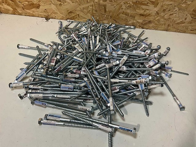 Partij diverse houtdraaibouten (300x) - afbeelding 2 van  7