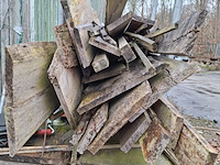 Partij diverse houten balken en planken - afbeelding 12 van  12