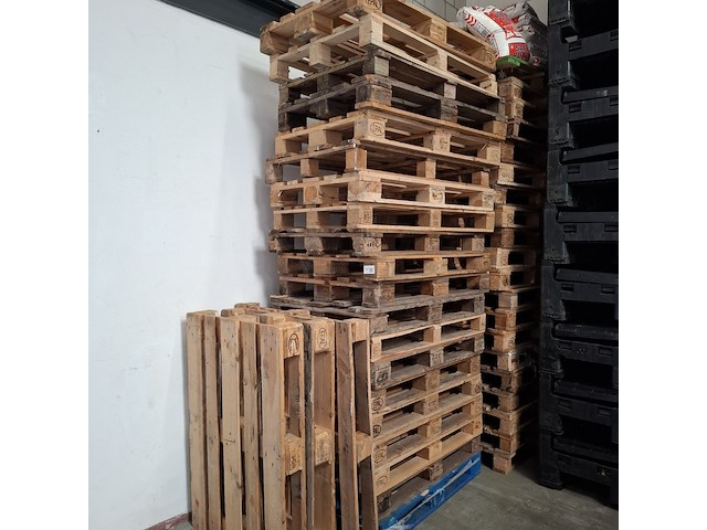Partij diverse houten pallets - afbeelding 2 van  3