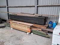 Partij diverse houten planken en balken - afbeelding 3 van  11