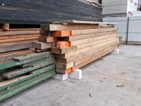 Partij diverse houten planken en balken - afbeelding 5 van  11