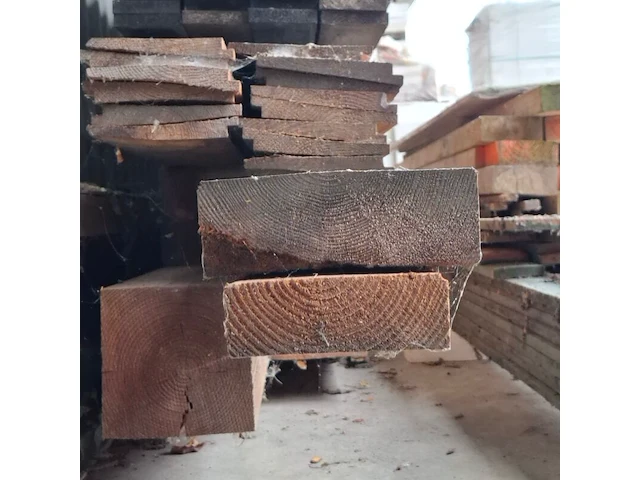 Partij diverse houten planken en balken - afbeelding 11 van  11