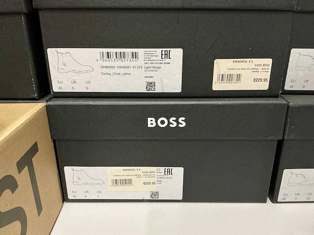 Partij diverse hugo boss heren schoenen (17x) - afbeelding 3 van  16