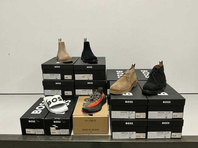Partij diverse hugo boss heren schoenen (17x) - afbeelding 1 van  16