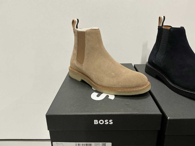 Partij diverse hugo boss heren schoenen (17x) - afbeelding 9 van  16