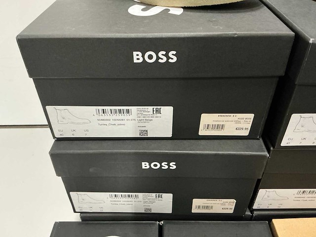Partij diverse hugo boss heren schoenen (17x) - afbeelding 10 van  16
