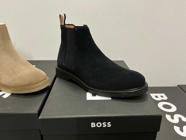 Partij diverse hugo boss heren schoenen (17x) - afbeelding 12 van  16