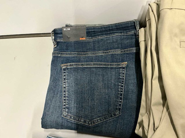Partij diverse hugo boss/calvin klein/armani exchange/tommy jeans heren broeken (22x) - afbeelding 13 van  19