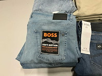 Partij diverse hugo boss/calvin klein/armani exchange/tommy jeans heren broeken (22x) - afbeelding 16 van  19