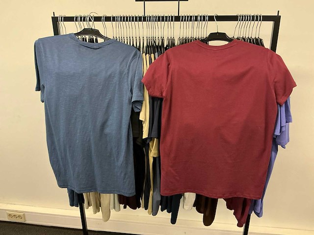 Partij diverse hugo boss/calvin klein/tommy jeans heren t-shirts (57x) - afbeelding 28 van  33