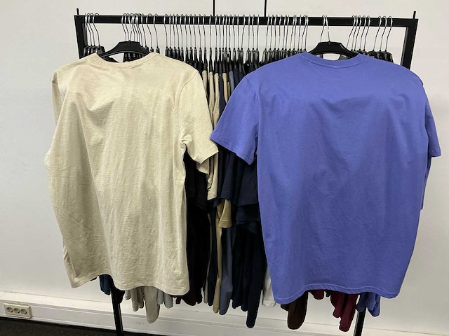 Partij diverse hugo boss/calvin klein/tommy jeans heren t-shirts (57x) - afbeelding 30 van  33