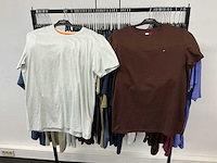 Partij diverse hugo boss/calvin klein/tommy jeans heren t-shirts (57x) - afbeelding 31 van  33