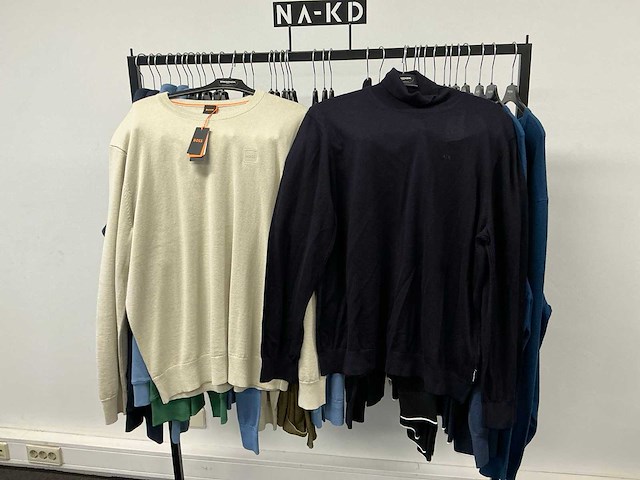 Partij diverse hugoboss/armaniexchange/calvinklein/lyle&scott heren truien (37x) - afbeelding 3 van  24