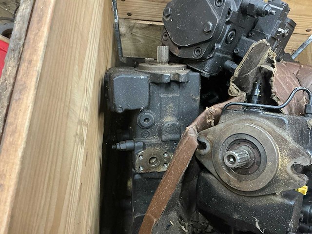 Partij diverse hydraulic pompen - afbeelding 6 van  7