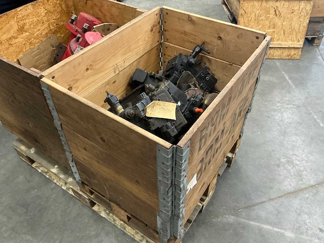 Partij diverse hydraulic pompen - afbeelding 1 van  7